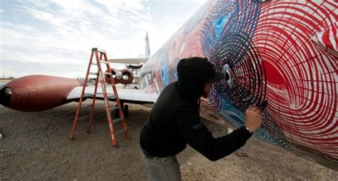 Planes Get Graffiti Makeover | Amazing street art, Air and space museum ...