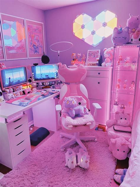 My updated kawaii battlestation uwu in 2020 | Gamer room, Gamer room ...