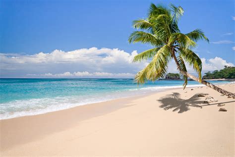 10 White Sand Madagascar Beaches To Visit On Vacation