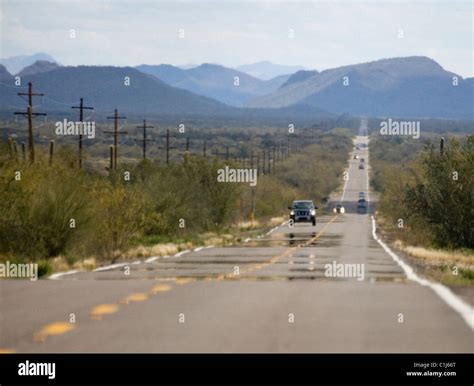 Heat mirage on highway in the Arizona desert Stock Photo: 35435424 - Alamy