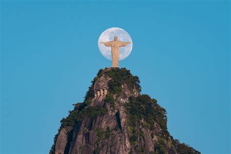 Christ the Redeemer Statue in Brazil - How to Visit, History, & Facts