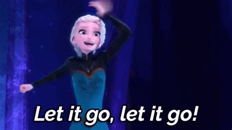 Elsa may well be getting a girlfriend in Frozen 2, and Twitter is here ...