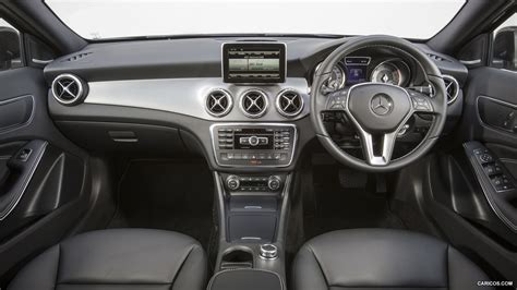 2015 Mercedes-Benz GLA 200 CDI (UK-Version) - Interior | Caricos