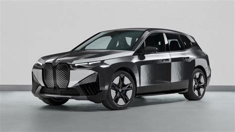 BMW iX Flow is a grayscale-shifting mood ring for the road - Autoblog