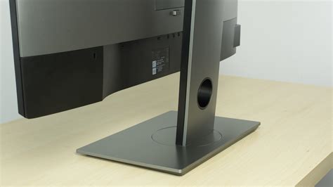 Dell U2717D Review - RTINGS.com