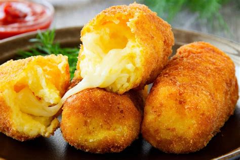 Cheese croquettes - Delicious potato croquettes with cheese