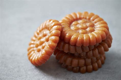 Korean Honey Cookies (Yakgwa) Recipe - Recipes.net