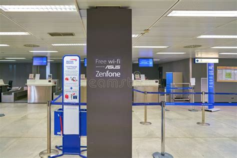 Milan Linate Airport editorial stock image. Image of inside - 157446899