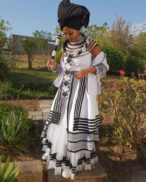 Clipkulture | Xhosa Bride In Beautiful Umbhaco Dress With Black Doek ...