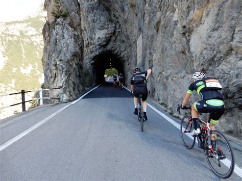 Stelvio Pass - Gradient Blue Cycling