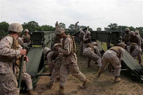 Combat engineers maintain brilliance in basics > Marine Corps Forces ...