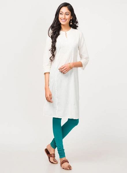 Top 9 Fabindia Kurtis That You Can Wear This Summer