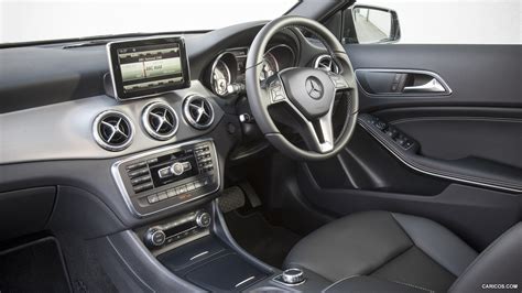 2015 Mercedes-Benz GLA 200 CDI (UK-Version) - Interior | Caricos