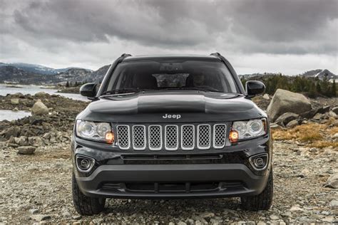 4 Accessories That Boost the Capability of Your Jeep Compass | CARFAX