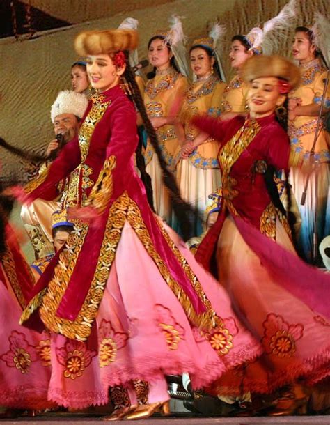 uyghur muqam xinjiang | Xinjiang, Cultural dance, Mexico culture