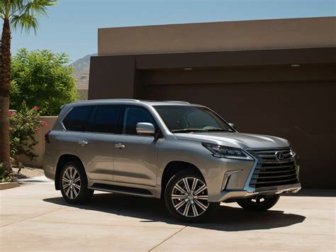 2017 Lexus LX 570 - Price, Photos, Reviews & Features