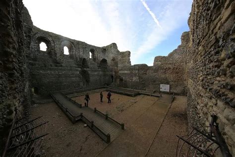 Top 12 Interesting Canterbury Castle Facts