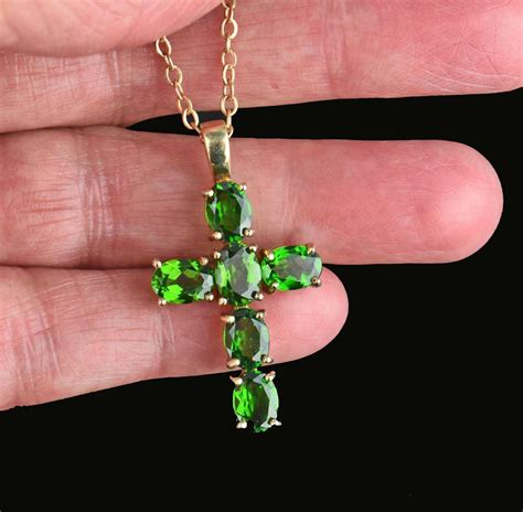 Gold 4.65 CTW Peridot Cross Necklace – Boylerpf