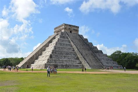 Top 10 Most Beautiful Ancient Mayan Temples