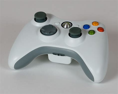 Datei:Xbox360 controller white front.jpg – Wikipedia