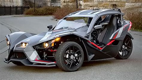 2018 Polaris Slingshot Grand Touring LE Is Equipped With Slingshade ...