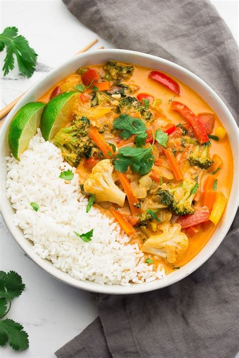 Vegan Thai Red Curry - Nora Cooks