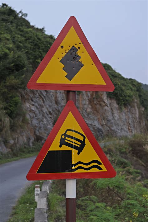 Funny road signs that actually exist | My Travel Leader