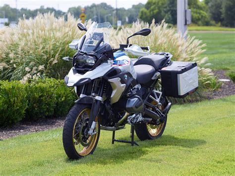 2019 BMW R 1250 GS Long-Term Review | Motorcyclist