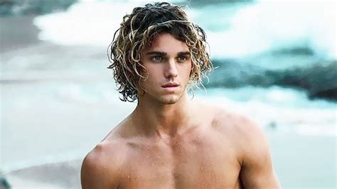 25 Carefree Surfer Hairstyles for Men | Surfer hairstyles, Surfer hair ...