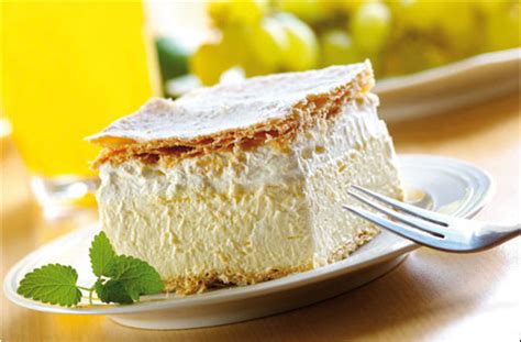 Kremsnita - a vanilla and custard cream cake dessert - Adrianna Inc