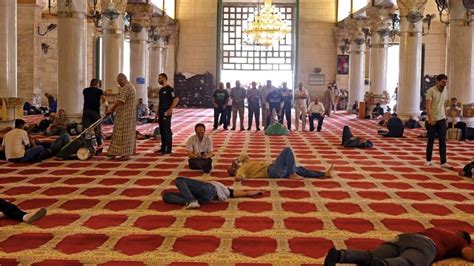 Al AQSA Mosque inside view || Zuhar Adhan in Aqsa Masjid || Masjid Aqsa ...