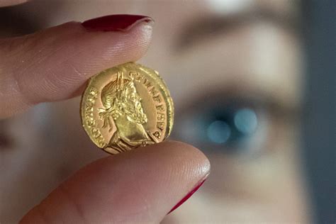 Rare Roman gold coin to go on auction in UK - CGTN