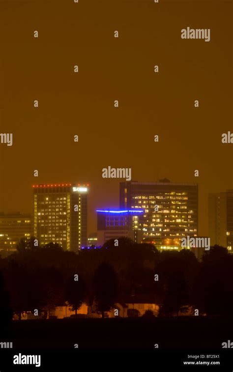 Croydon Skyline At Night Surrey England Stock Photo - Alamy