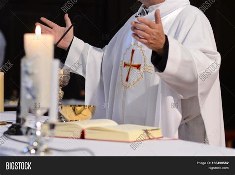 Priest Worship Image & Photo (Free Trial) | Bigstock