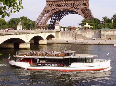 Cruising the Seine River in Paris: How to Choose the Best Seine Cruise ...