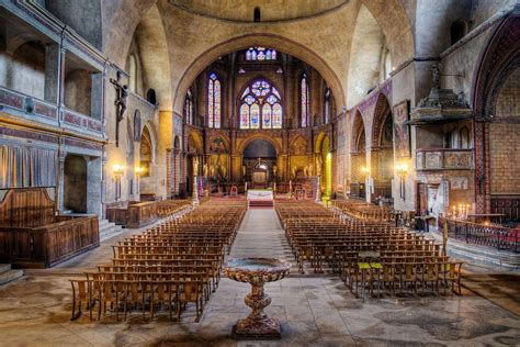 Interior of the Cahors Cathedral, Midi-Pyrénées, France | Cahors ...