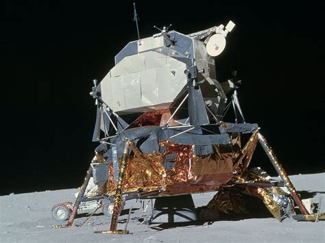 Lunar Module on the moon surface Lunar Landing, Moon Landing, Programa ...