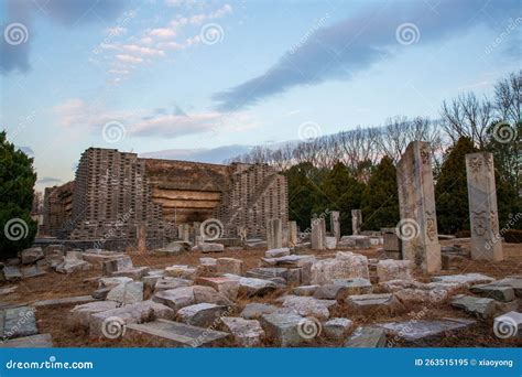 Yuanmingyuan Ruins Park, Beijing Stock Image - Image of ruined, palace ...