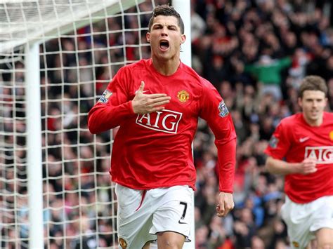 At Manchester United, how much will Cristiano Ronaldo earn? All of the ...