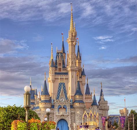 Cinderella Castle Animated - Viewing Gallery