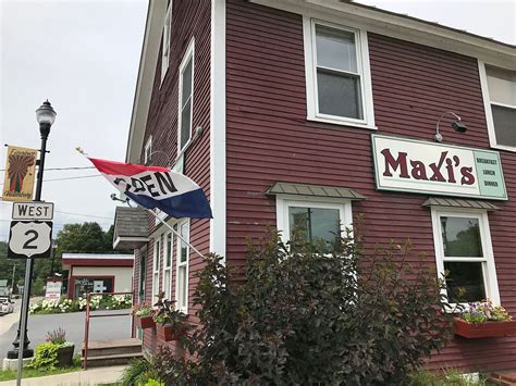 Maxi's - Waterbury Vermont Restaurant - HappyCow