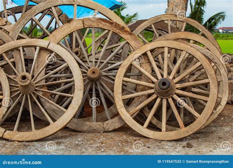 The Old Wooden Wagon Wheels Stock Photo - Image of retro, oldfashioned ...