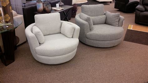 Check out this awesome new Nuzzle Swivel Chair! This is a miniature ...