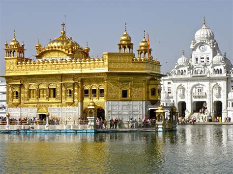 Visiting the Holy Golden Temple in Amritsar, Punjab, India - Geringer ...