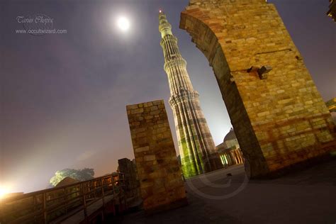 "Qutub Minar" Night View | © www.occultwizard.com | Flickr