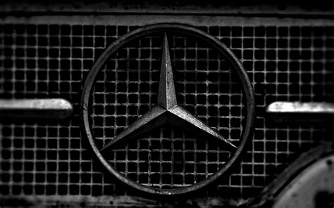 Mercedes Benz Logo Wallpaper 4K