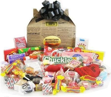 Old Fashioned Newsprint Retro Candy Gift Box | Candy gift box, Retro ...