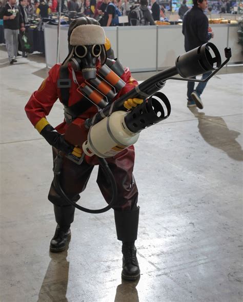 Awesome pyro costume | Team fortress 2, Team fortess 2, Team fortress