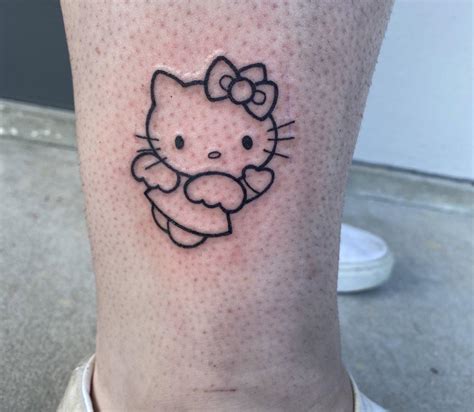 got my first tattoo today :] : r/HelloKitty