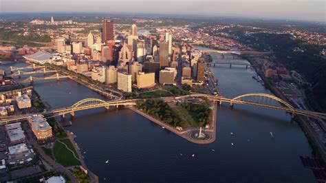 Aerial view of Pittsburgh, Pennsylvania 2570600 Stock Video at Vecteezy